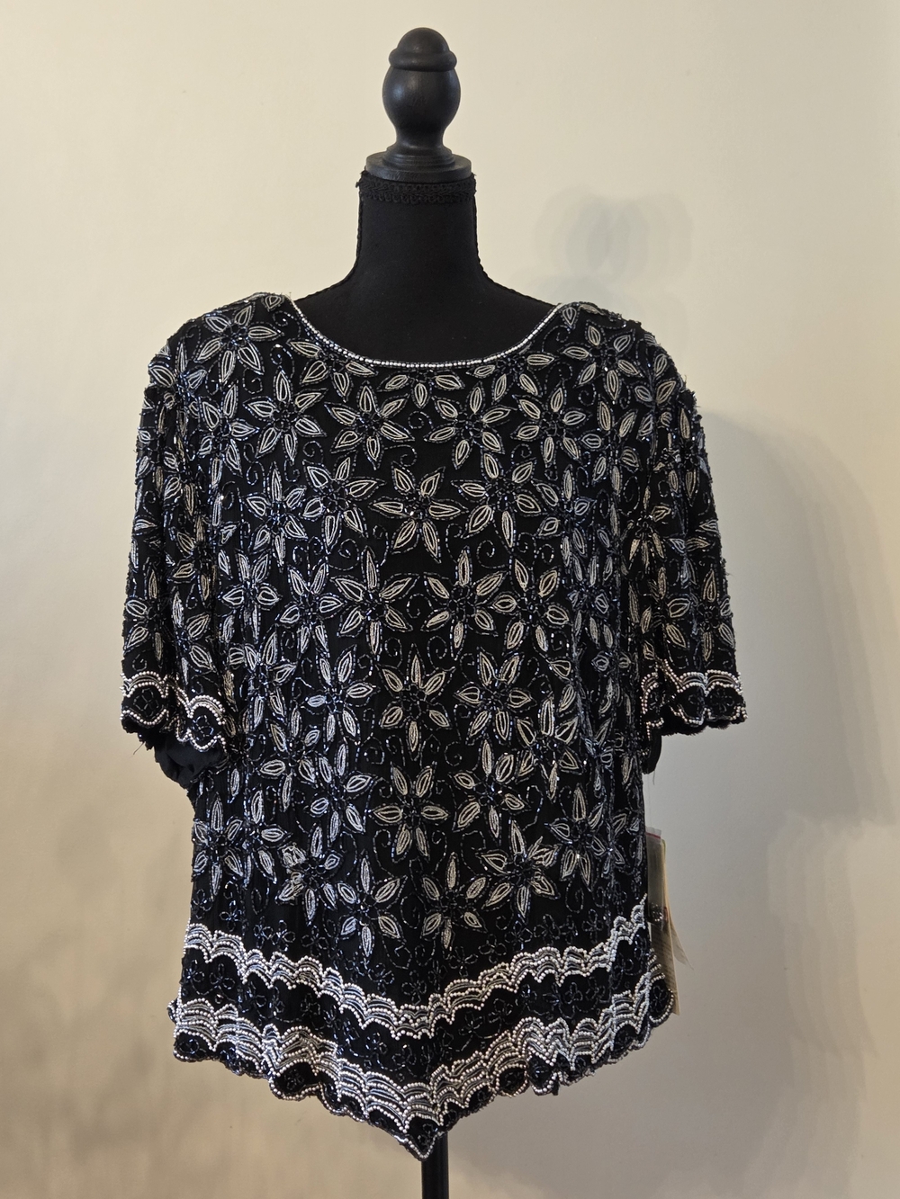 Papell Boutique Black Beaded Floral Embroidered Blouse NWT